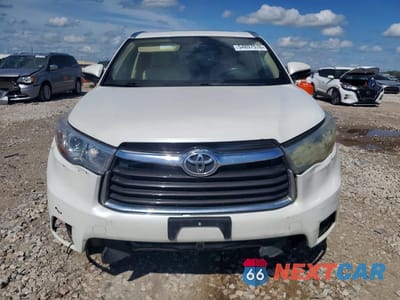 Piąte zdjęcie samochodu w środku: 2015 TOYOTA HIGHLANDER XLE VIN:5TDKKRFH7FS055197 - miniatura