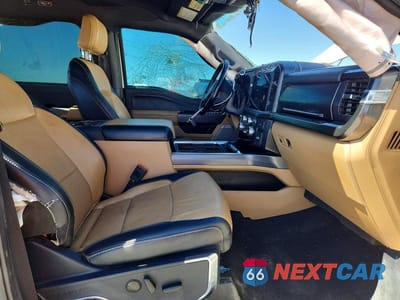 Zdjęcie 7 z 12 samochodu: 2023 FORD F350 SUPER DUTY VIN:1FT8W3DM7PEC57153 - miniatura