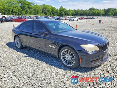 Czwarte zdjęcie samochodu z boku: 2011 BMW 750 XI VIN:WBAKC6C56BC394094 - miniatura