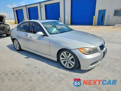 Czwarte zdjęcie samochodu z boku: 2008 BMW 328 I VIN:WBAVA335X8P142285 - miniatura