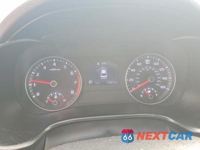 Zdjęcie 9 z 12 samochodu: 2019 KIA FORTE S VIN:3KPF34AD3KE104079 - miniatura