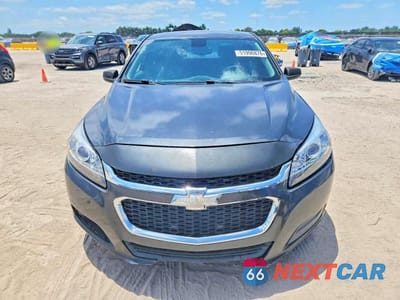 Piąte zdjęcie samochodu w środku: 2015 CHEVROLET MALIBU LS VIN:1G11B5SL1FF202721 - miniatura