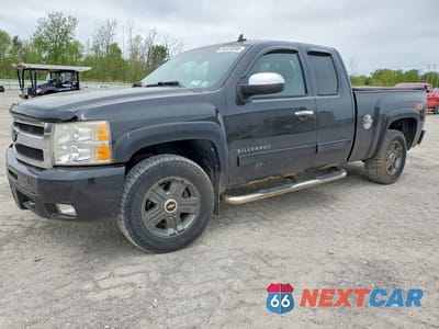 2010 CHEVROLET SILVERADO K1500 LTZ 1GCSKTE33AZ194642 - główne zdjęcie licytacji z USA - miniatura