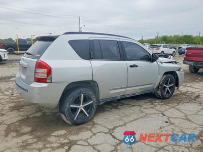 Trzecie zdjęcie samochodu z tyłu: 2008 JEEP COMPASS SPORT VIN:1J8FT47058D783358 - miniatura