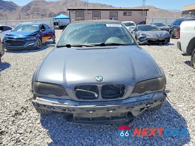 Piąte zdjęcie samochodu w środku: 2001 BMW 325 CI VIN:WBABS33421JY52281 - miniatura