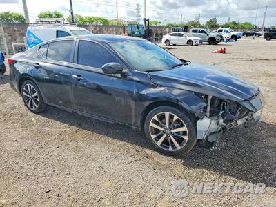 Czwarte zdjęcie samochodu z boku: 2021 NISSAN ALTIMA SV VIN:1N4BL4DV5MN363180 - miniatura