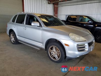 Czwarte zdjęcie samochodu z boku: 2008 PORSCHE CAYENNE S VIN:WP1AB29P78LA36481 - miniatura