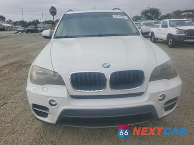 Piąte zdjęcie samochodu w środku: 2011 BMW X5 VIN:5UXZV4C54BL742330 - miniatura