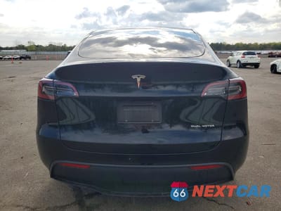 Zdjęcie 6 z 13 samochodu: 2024 TESLA MODEL Y VIN:7SAYGAEE4RF009102 - miniatura