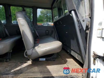 Zdjęcie 11 z 14 samochodu: 2017 CHEVROLET EXPRESS G3500 LS VIN:1GAZGNFG4H1244477 - miniatura
