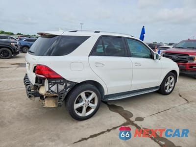 Trzecie zdjęcie samochodu z tyłu: 2016 MERCEDES-BENZ GLE 350 4MATIC VIN:4JGDA5HB6GA727483 - miniatura