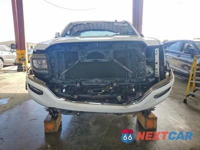 Piąte zdjęcie samochodu w środku: 2016 GMC SIERRA K1500 SLE VIN:3GTU2MEC5GG100851 - miniatura
