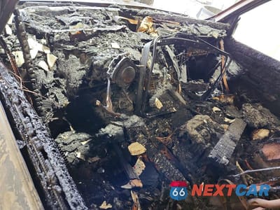 Zdjęcie 8 z 12 samochodu: 2004 CHEVROLET SUBURBAN K1500 VIN:1GNFK16Z54J258764 - miniatura