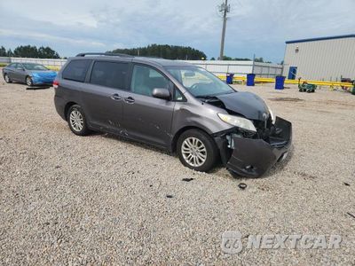Czwarte zdjęcie samochodu z boku: 2012 TOYOTA SIENNA XLE 8-PASSENGER VIN:5TDYK3DC7CS277457 - miniatura