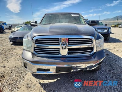 Piąte zdjęcie samochodu w środku: 2016 RAM 1500 SLT VIN:1C6RR7LT8GS222643 - miniatura