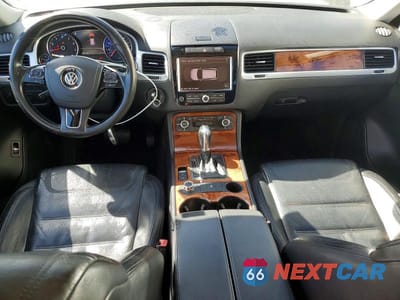 Zdjęcie 8 z 12 samochodu: 2011 VOLKSWAGEN TOUAREG V6 VIN:WVGFF9BP9BD006779 - miniatura