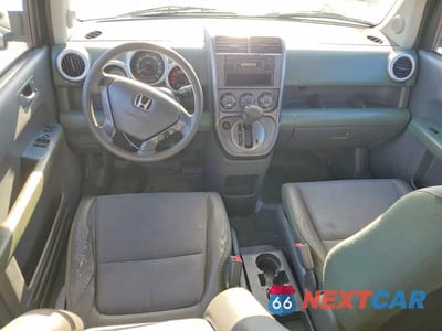 Zdjęcie 8 z 13 samochodu: 2005 HONDA ELEMENT LX VIN:5J6YH28385L031373 - miniatura