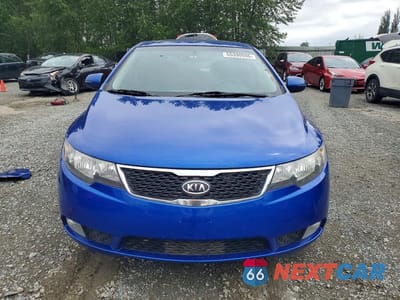 Piąte zdjęcie samochodu w środku: 2011 KIA FORTE SX VIN:KNAFW5A32B5358413 - miniatura
