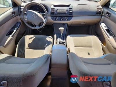 Zdjęcie 8 z 12 samochodu: 2005 TOYOTA CAMRY LE VIN:4T1BE30K25U535369 - miniatura
