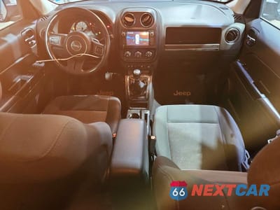 Zdjęcie 8 z 13 samochodu: 2011 JEEP PATRIOT SPORT VIN:1J4NF1GB0BD149161 - miniatura