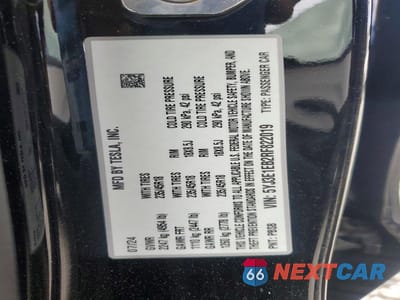 Zdjęcie 12 z 12 samochodu: 2024 TESLA MODEL 3 VIN:5YJ3E1EB2RF822019 - miniatura