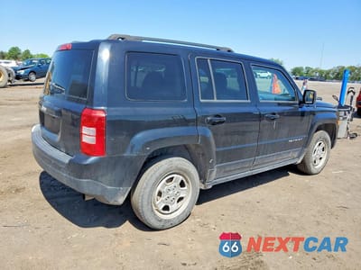 Trzecie zdjęcie samochodu z tyłu: 2016 JEEP PATRIOT SPORT VIN:1C4NJPBB9GD656727 - miniatura