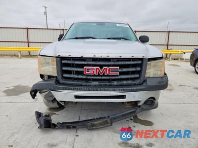 Piąte zdjęcie samochodu w środku: 2010 GMC SIERRA C1500 VIN:1GTPCTEX9AZ187006 - miniatura