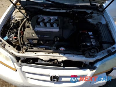 Zdjęcie 11 z 12 samochodu: 2002 HONDA ACCORD EX VIN:1HGCG16532A074562 - miniatura