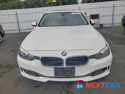 Piąte zdjęcie samochodu w środku: 2015 BMW 328 I VIN:WBA3A5C51FF606215 - miniatura