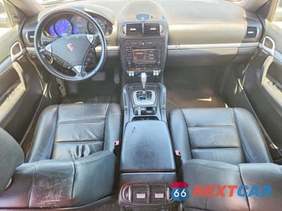 Zdjęcie 8 z 13 samochodu: 2008 PORSCHE CAYENNE VIN:WP1AA29P18LA25804 - miniatura