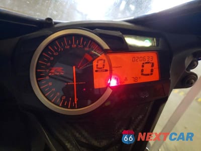 Zdjęcie 7 z 9 samochodu: 2021 SUZUKI GSX-R600 VIN:JS1GN7FA5M7100112 - miniatura