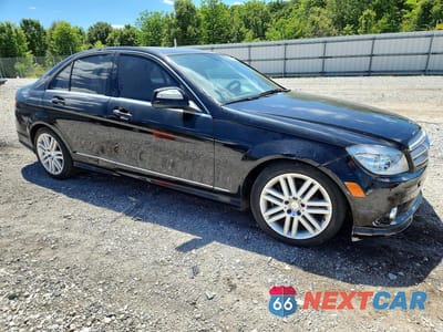 Czwarte zdjęcie samochodu z boku: 2009 MERCEDES-BENZ C 300 VIN:WDDGF54X99R050413 - miniatura