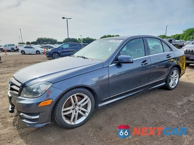 2014 MERCEDES-BENZ C 300 4MATIC WDDGF8AB3EG183071 - główne zdjęcie licytacji z USA - miniatura