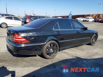 Trzecie zdjęcie samochodu z tyłu: 2002 MERCEDES-BENZ S 600 VIN:WDBNG78JX2A233015 - miniatura
