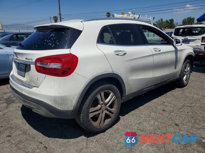 Trzecie zdjęcie samochodu z tyłu: 2017 MERCEDES-BENZ GLA 250 4MATIC VIN:WDCTG4GBXHJ348203 - miniatura