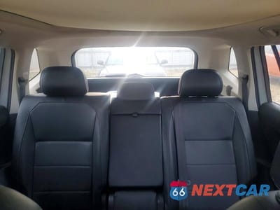 Zdjęcie 10 z 13 samochodu: 2018 VOLKSWAGEN TIGUAN VIN:3VV2B7AX1JM105265 - miniatura