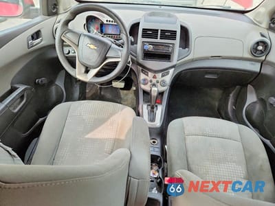 Zdjęcie 8 z 12 samochodu: 2012 CHEVROLET SONIC LS VIN:1G1JA5SH4C4204128 - miniatura