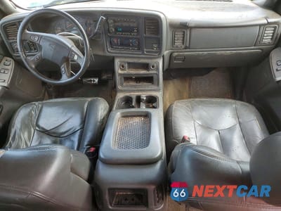 Zdjęcie 8 z 12 samochodu: 2004 CHEVROLET SILVERADO K2500 HEAVY DUTY VIN:1GCHK29214E283806 - miniatura