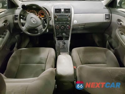 Zdjęcie 8 z 12 samochodu: 2009 TOYOTA COROLLA LE VIN:1NXBU40E99Z133650 - miniatura