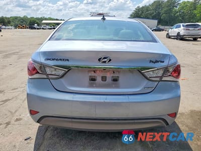 Zdjęcie 6 z 12 samochodu: 2013 HYUNDAI SONATA HYBRID VIN:KMHEC4A46DA075769 - miniatura