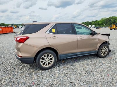 Trzecie zdjęcie samochodu z tyłu: 2019 CHEVROLET EQUINOX LT VIN:2GNAXTEV0K6215918 - miniatura
