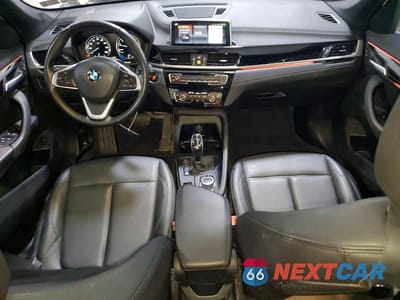 Zdjęcie 8 z 13 samochodu: 2021 BMW X1 XDRIVE28I VIN:WBXJG9C04M5U42811 - miniatura