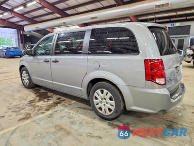 Drugie zdjęcie samochodu z przodu: 2019 DODGE GRAND CARAVAN SE VIN:2C4RDGBG4KR586547 - miniatura