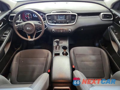 Zdjęcie 8 z 13 samochodu: 2016 KIA SORENTO LX V6 VIN:5XYPGDA58GG179324 - miniatura
