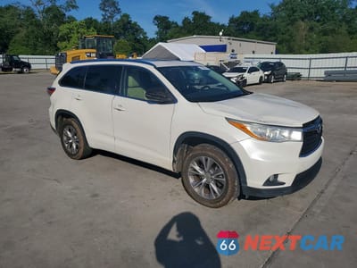 Czwarte zdjęcie samochodu z boku: 2014 TOYOTA HIGHLANDER XLE VIN:5TDKKRFH6ES022982 - miniatura