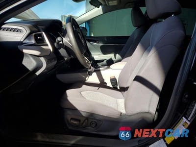 Zdjęcie 7 z 13 samochodu: 2022 TOYOTA CAMRY LE VIN:4T1C11AK0NU689761 - miniatura
