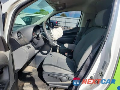 Zdjęcie 7 z 13 samochodu: 2019 NISSAN NV200 DELIVERY VAN VIN:3N6CM0KN6KK696723 - miniatura