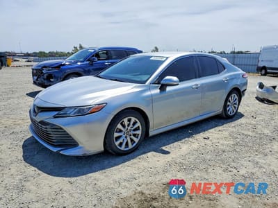 2018 TOYOTA CAMRY LE JTNB11HK9J3025928 - główne zdjęcie licytacji z USA - miniatura