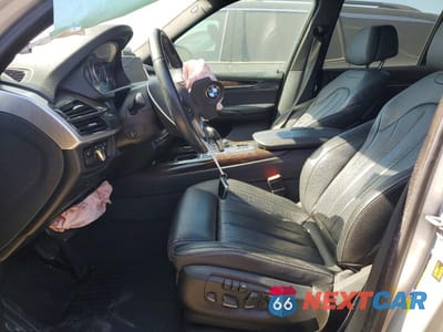 Zdjęcie 7 z 13 samochodu: 2017 BMW X5 SDRIVE35I VIN:5UXKR2C39H0W43389 - miniatura