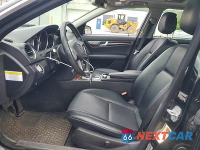 Zdjęcie 7 z 12 samochodu: 2013 MERCEDES-BENZ C 300 4MATIC VIN:WDDGF8AB2DR257485 - miniatura